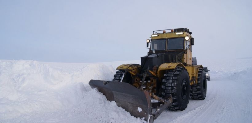 Тракторист оборвал кабель в Жиганском районе, оставив жителей без интернета. Оптоволокно там впервые появилось всего два месяца назад