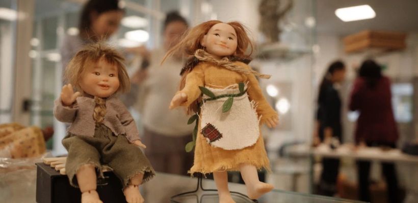 В Якутске открылась выставка «Кукольные истории»