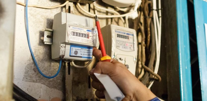 Энергетики планируют отключить более 26 тысяч частных домов и квартир за долги