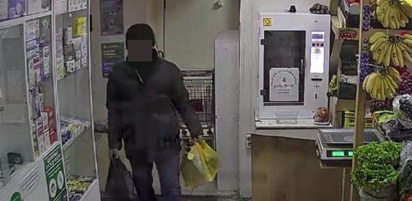 Полицейские установили подозреваемого, который расплачивался чужой банковской картой