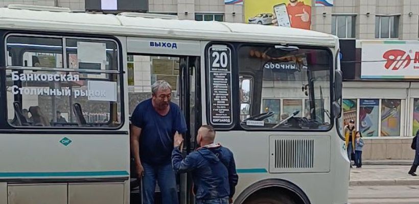 В Якутске агрессивный мужчина напал на водителя с 20-летним стажем