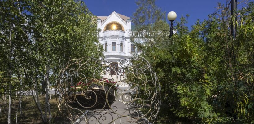 В Якутии парам, прожившим в браке более 50 лет, будут дарить 50 тысяч рублей