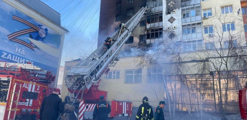 В Якутске мужчину оштрафовали на 50 тысяч рублей за пожар в жилом доме на Ленина, 25