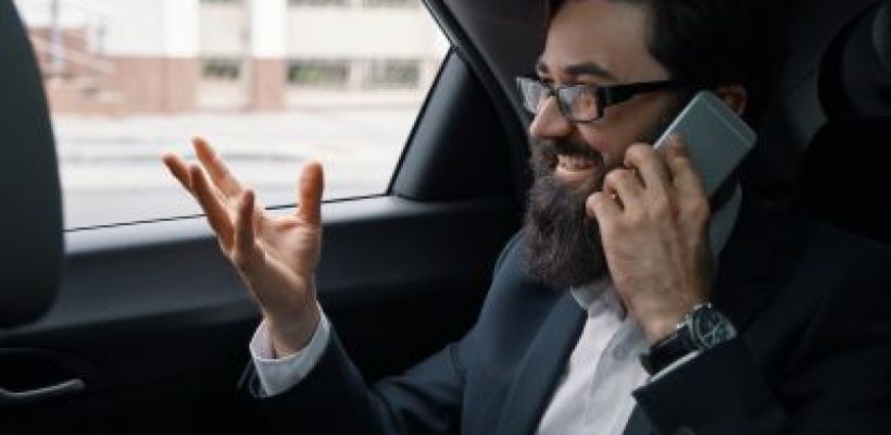 Россиянина жестко оштрафовали за ковыряние в носу