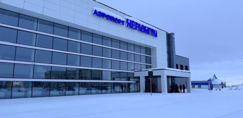 В Нерюнгри вновь снегопады. На улицы города брошена вся коммунальная техника, аэропорт не принимает самолеты