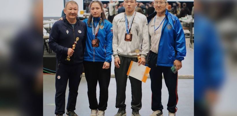 Спортсмены из Жиганского и Томпонского районов выиграли «бронзу» чемпионата России по вольной борьбе