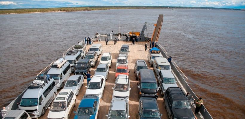 Ветер в Якутске не повлиял на работу паромов. Порывы достигают 10 метров в секунду