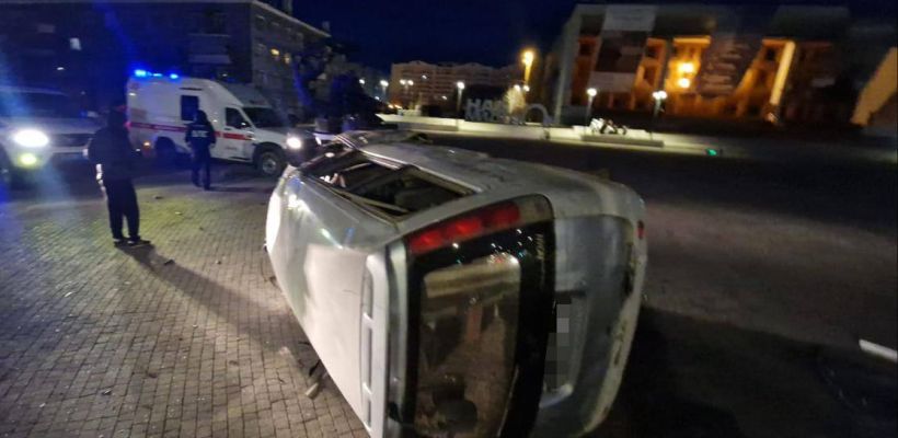 ГИБДД — о «перевертыше» на площади Дружбы в Якутске: водитель не остановился, началось преследование, был пьян