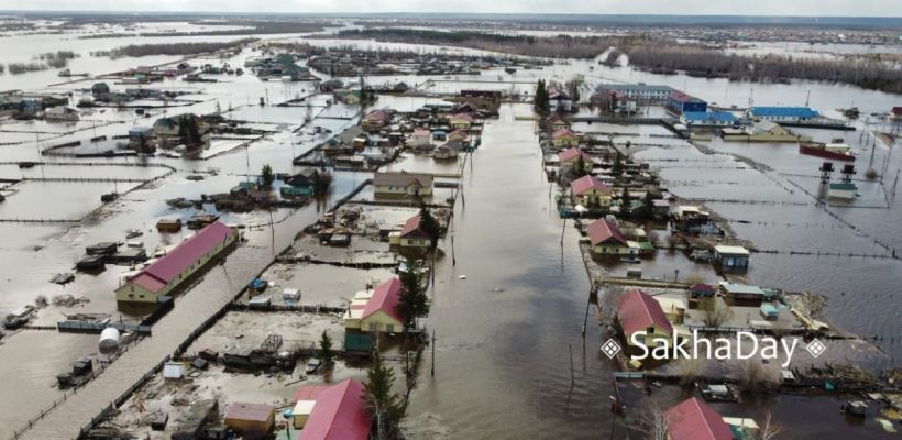 «Как будто апокалипсис»: Местная жительница рассказала о затоплении села Графский берег Намского улуса