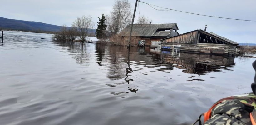 «Наши дома с печным отоплением не подлежат ремонту!»: В Олекминском улусе начнут взрывать затор