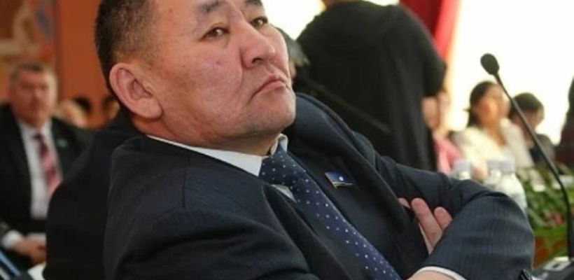 Петр Аммосов предложил перевести паромы в госсобственность и уволить гендира ЛОРПа