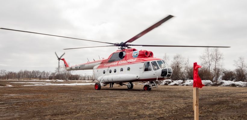 Вместо Зырянки, где подтопило аэропорт, пассажирам придется лететь в Среднеколымск, а затем пересаживаться на вертолет