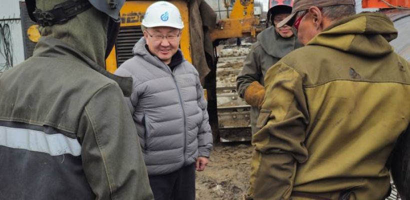 Алексей Колодезников проверил ход строительства газопровода «Кысыл-Сыр - Мастах»