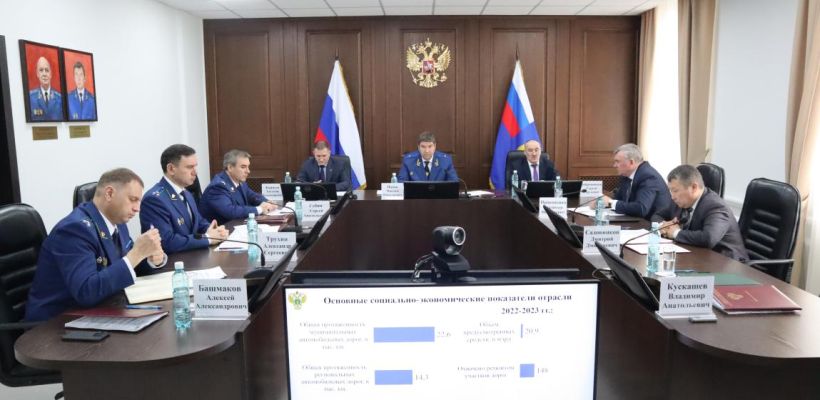 Прокуратура: В Якутске не соблюдаются права пассажиров по периодичности и схеме движения автобусов