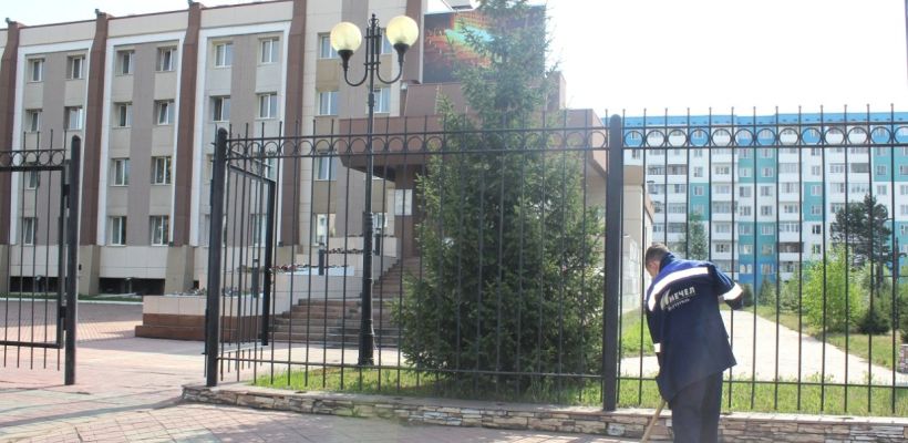 «Якутуголь» трудоустроил школьников на время летних каникул