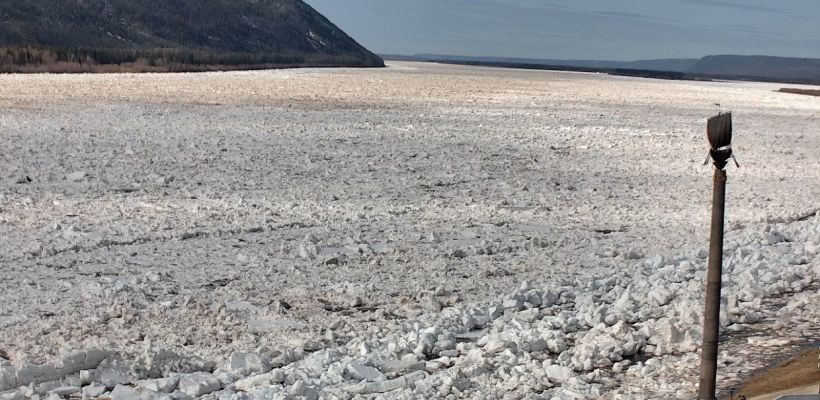В Якутии ледоход на реке Лене за сутки продвинулся на 73 км