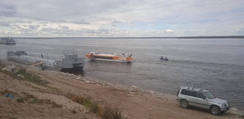 В Якутии перевозчики на катерах пожаловались на влияние западных санкций