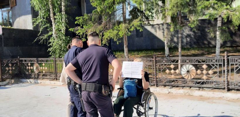 Как бабушка Нонна из Якутска объявила голодовку у Дома Правительства…