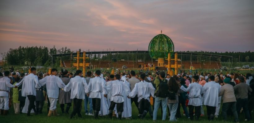 Танцы до поздней ночи: кто из звезд якутской эстрады выступит на Ысыахе Туймаады? Список