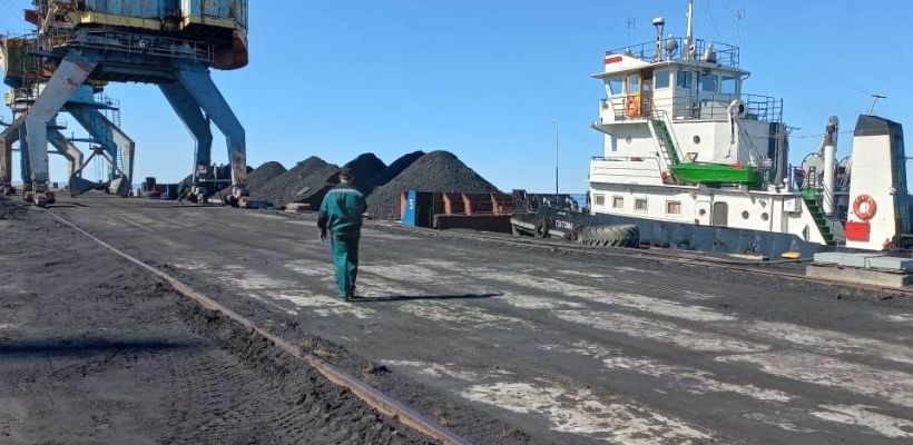 В Нижнеколымский филиал ГУП «ЖКХ РС(Я)» завезены первые объемы угля