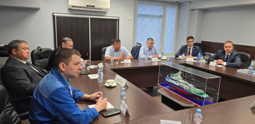 В Якутии парламент купил объектив и части фотооборудования за 409 тысяч рублей