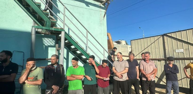 В Якутске по сообщению бдительных жителей полиция проверила здание, где проживают мигранты