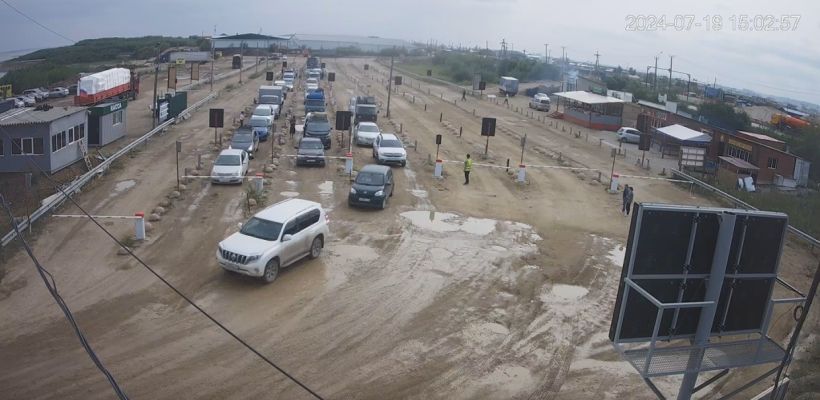 В Якутске на паромной переправе отсутствует ажиотаж