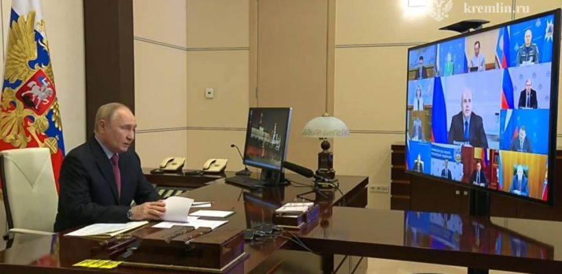 Александр Козлов доложил Владимиру Путину о прохождении лесопожарного сезона