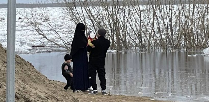 «Никаб в Якутии носят единицы». Представитель мусульман республики — о запрете ношения никаба в России