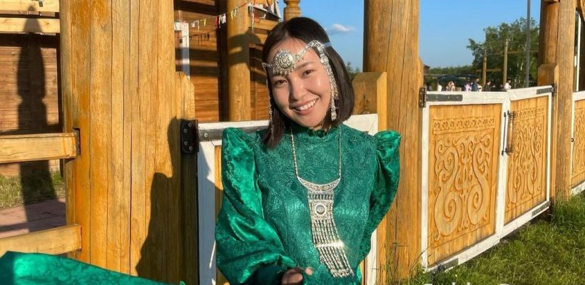 Как одна девушка учит якутскому языку весь якнет: «Родная культура в моих заводских настройках»