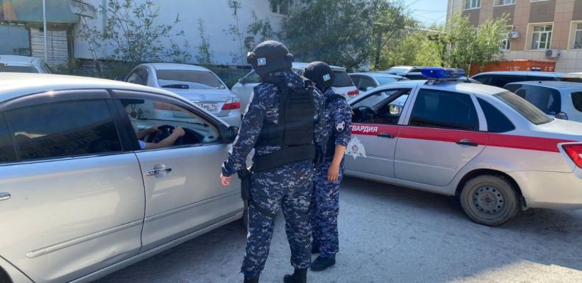 Росгвардейцы задержали подозреваемых в совершении угона автомашины