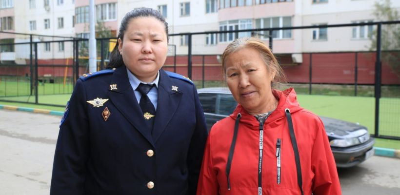 Следователь полиции Якутска помогла пенсионерке вернуть похищенные телефонными мошенниками деньги