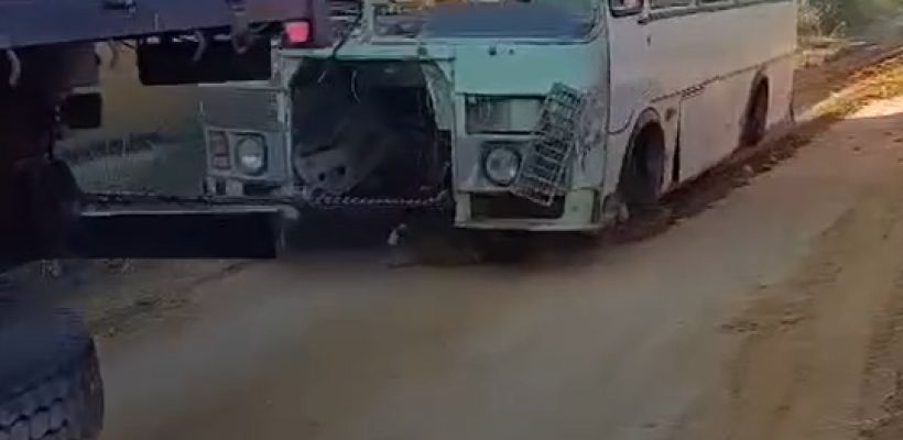 В Якутске во время акции по вывозу кузовов разрушили дорогу. Управа Строительного округа отрицает свою причастность