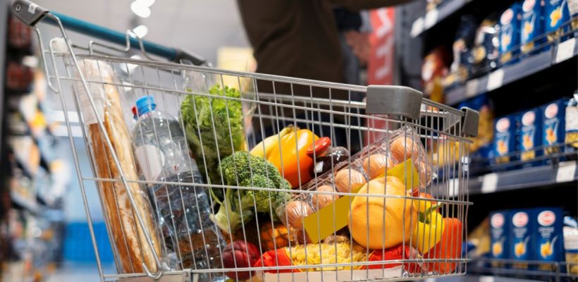 Названы причины летнего роста цен в Якутии