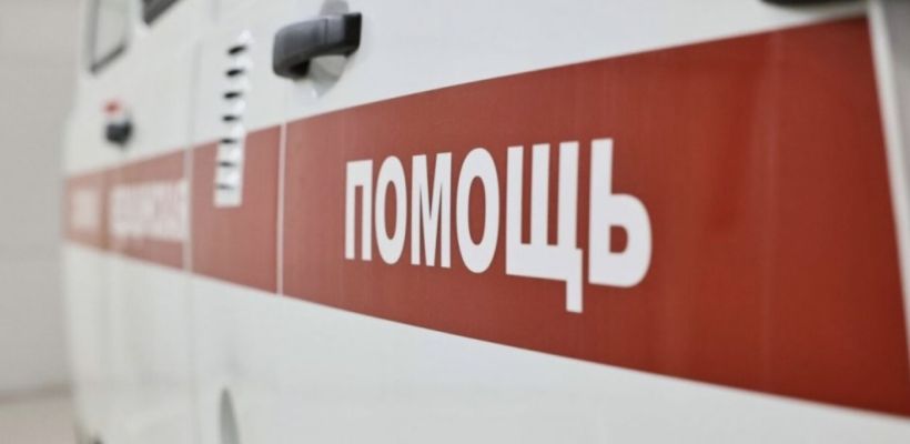 В селе Майя с центральной площади госпитализировали молодого человека без сознания