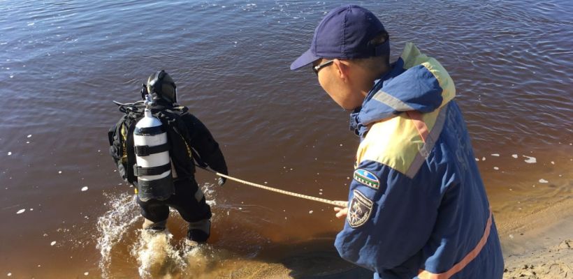 «Когда плыли к берегу, переговаривались, а потом замолчали». Подробности инцидента в Олекминском районе, где без вести пропали три человека