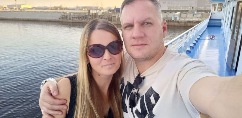 Полиция не смогла привлечь к ответственности Елену Заболотную, державшую листок во время кортежа Путина в Якутске