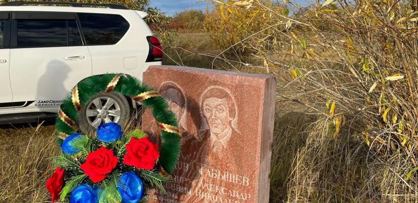 Памяти друзей. 35 лет назад произошла трагедия на реке Лена