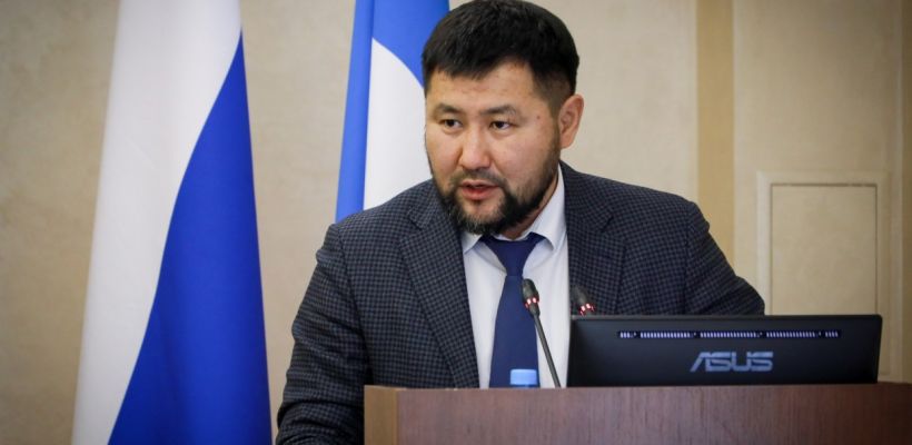 Мэр Якутска попросил денег на оплату лизинга 20 автобусов «ЯПАК»