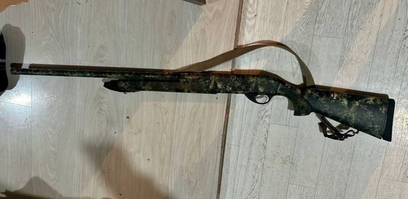 В Якутии школьник произвел выстрел в сверстника из ружья, вероятно принадлежащего главе села