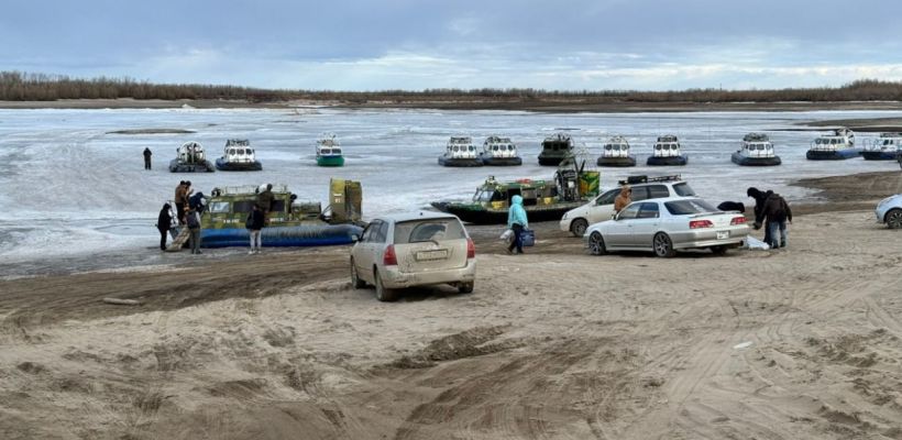 Суда на воздушной подушке начнут пассажирские перевозки через Лену 21-22 октября