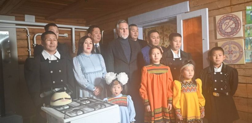 В режиме видеосвязи торжественно запущен газ для многодетной семьи Кривошапкиных из Чурапчинского улуса