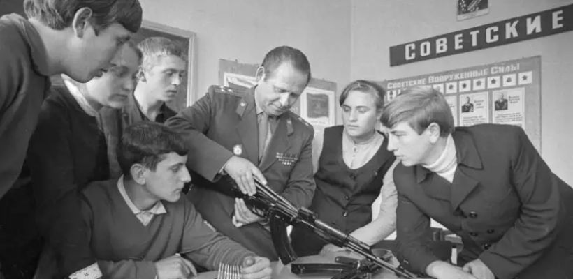 «Вспышка слева! Вспышка справа!»