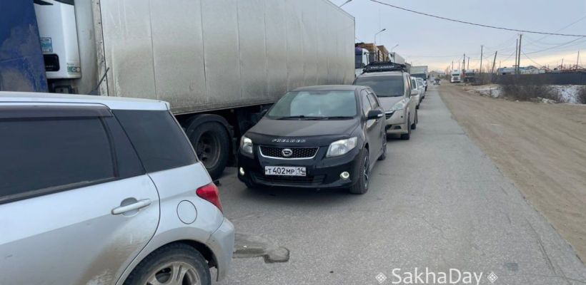 Якутская предпринимательница объяснила причину коллапса на паромной переправе