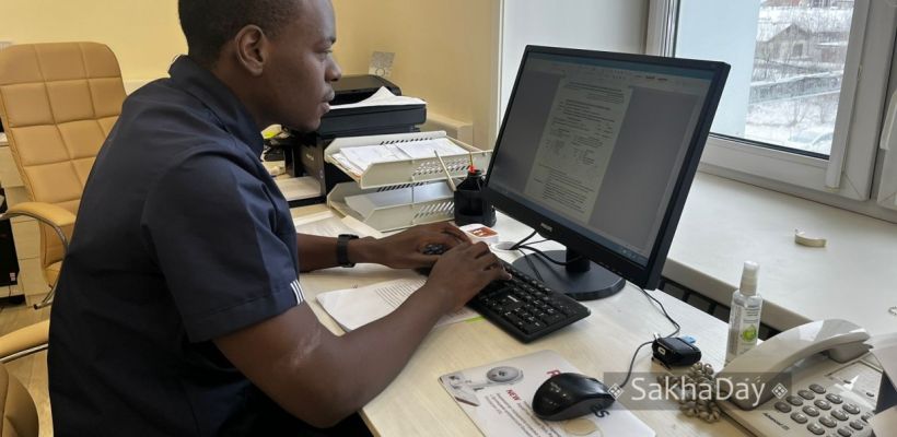 Брэндон из Зимбабве об ординатуре в Якутске: «Я пришел учиться у лучших!»