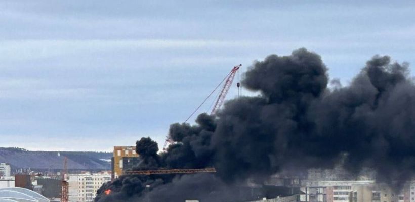 В Якутске произошел пожар в строящемся Арктическом центре