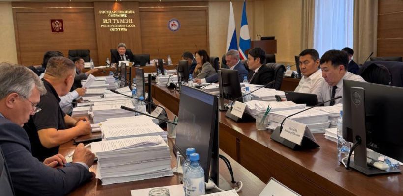 Поправку приняли в первом чтении: народные депутаты Якутии будут считать деньги крупных компаний