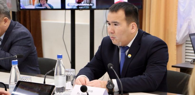 Мэр Вилюйска и депутат попали в аварию во время охоты