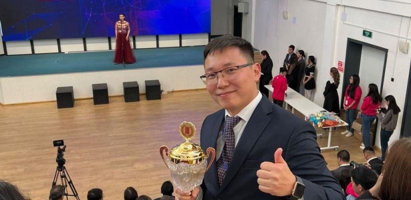 Григорий Гуринов вошел в тройку абсолютных победителей кадрового конкурса «Якутия, вперед!»