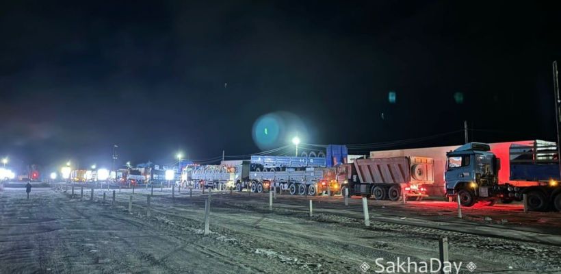 В Якутии начнутся паромные перевозки через реку Лену в сопровождении ледокола